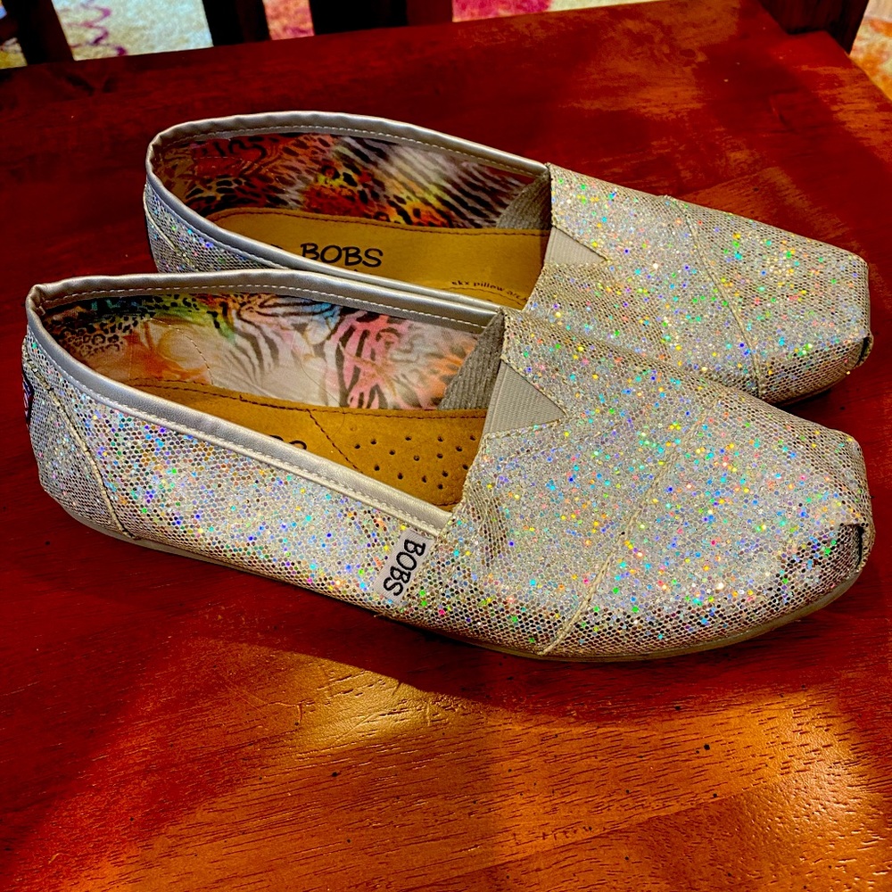 Bob’s by Sketchers Sparkly Size 8.5
